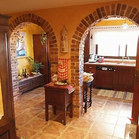 Granadilla House: 5-bedroom Retreat With Pool & Jacuzzi Hébergement de vacances *