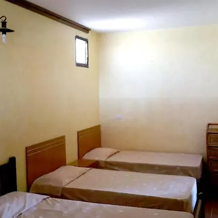5 Bedrooms House With Private Pool Jacuzzi And Enclosed Garden At Granadilla 1 Km Away From The 度假居